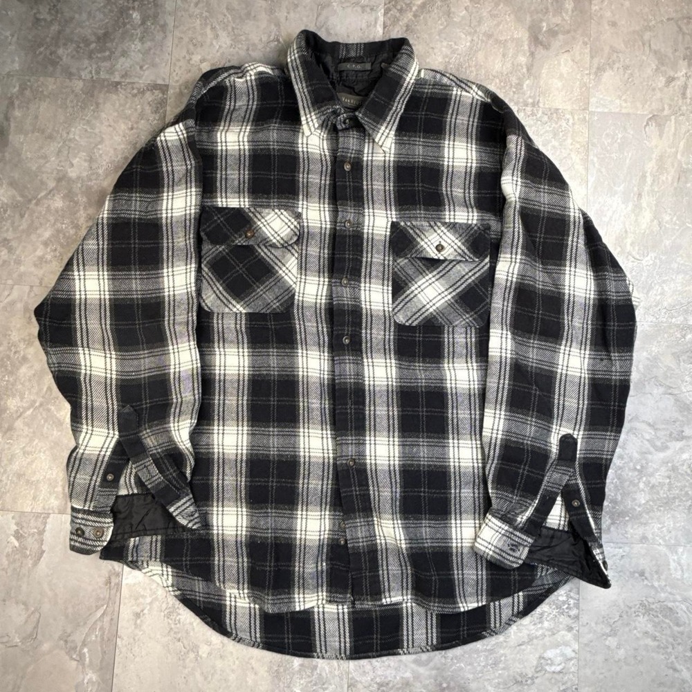 Vintage Black and White Van Heusen Plaid Flannel Button Up XL